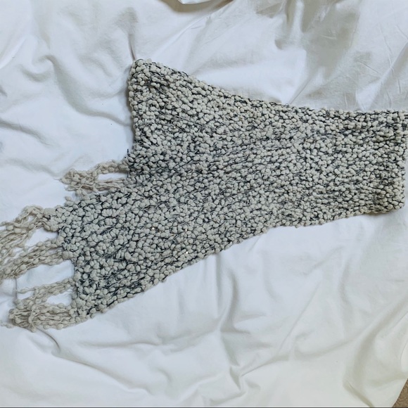 Anthropologie White Sparkle Textured Knitted Scarf - Picture 6 of 7